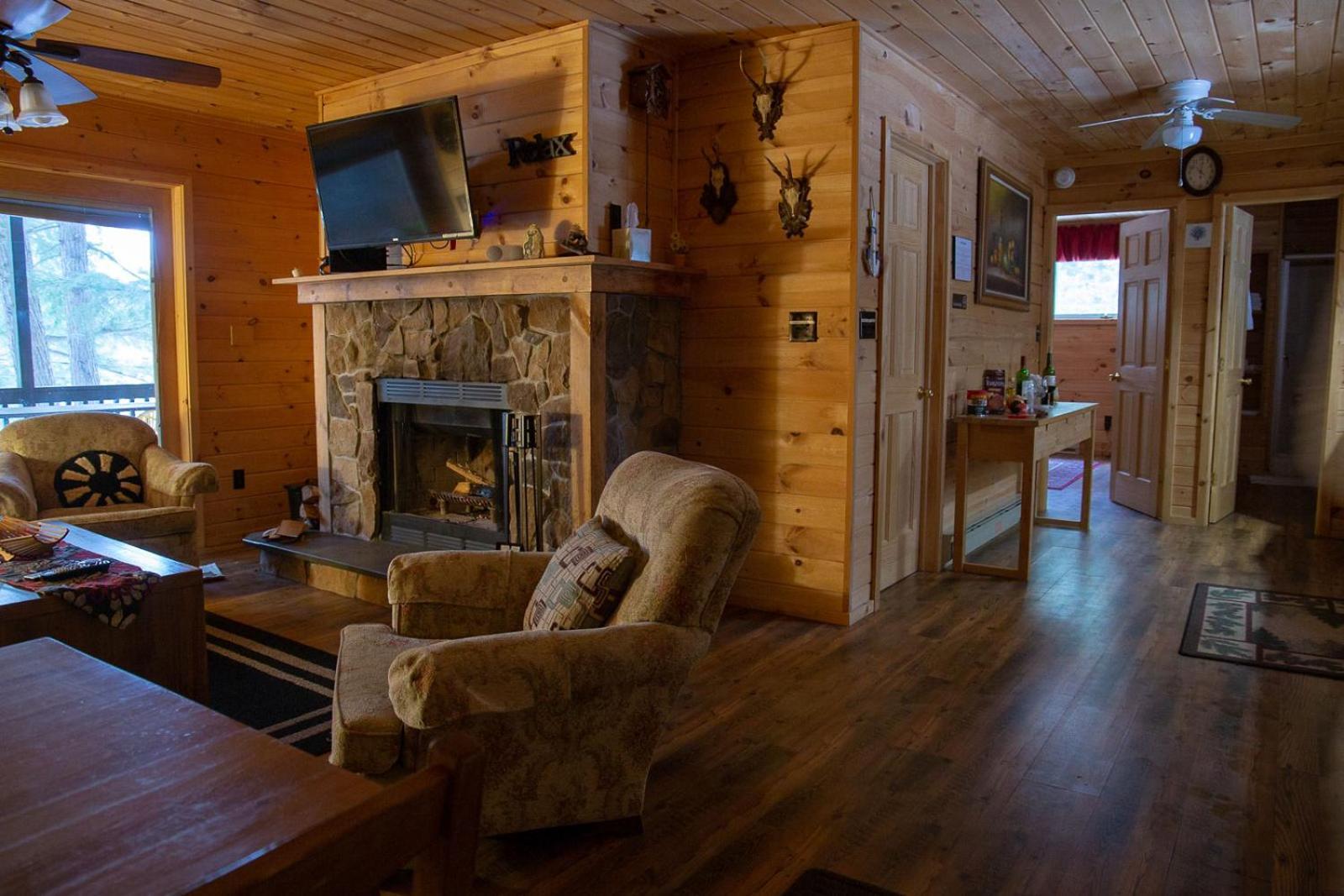 Motel Long Lake&Cottages LLC Exteriör bild