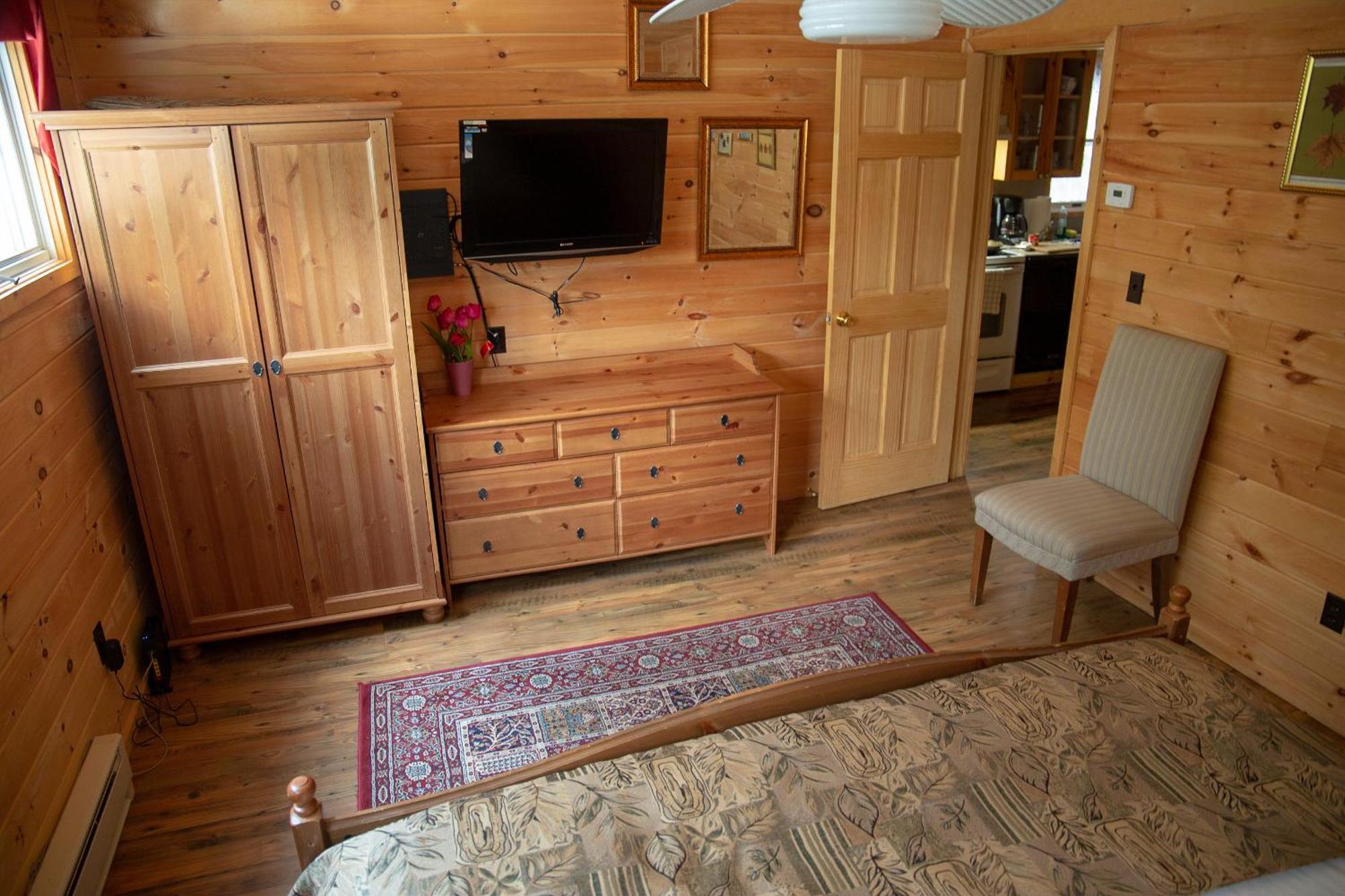 Motel Long Lake&Cottages LLC Exteriör bild