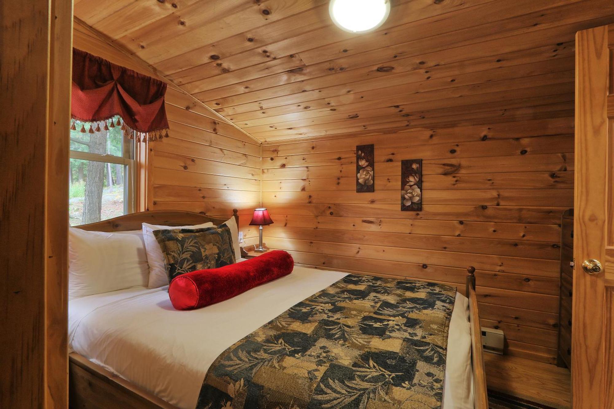 Motel Long Lake&Cottages LLC Exteriör bild